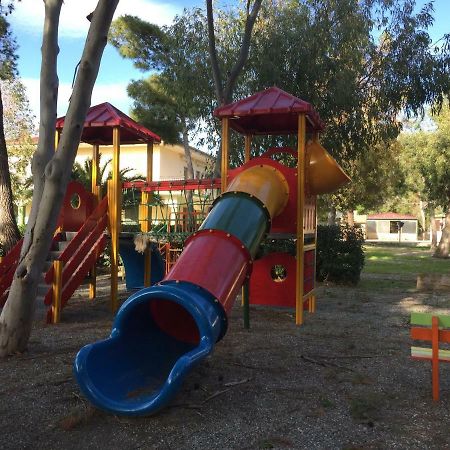 Camping Due Mari Villa Ovile la Marinella Luaran gambar
