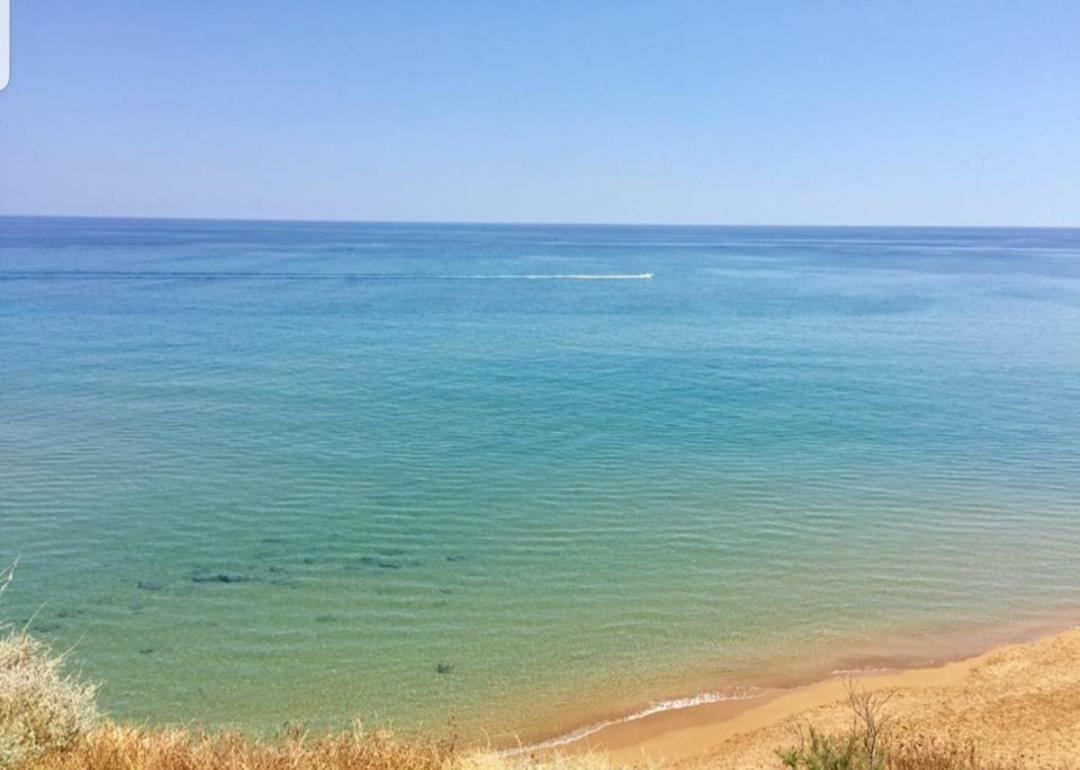 Camping Due Mari Villa Ovile la Marinella Luaran gambar