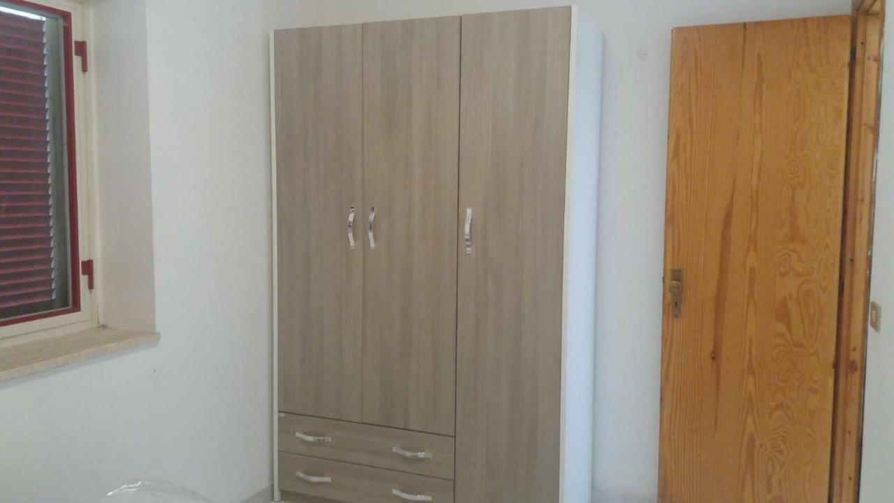 Camping Due Mari Villa Ovile la Marinella Luaran gambar